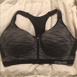Victoria’s Secret knock out front zip bra 38 D